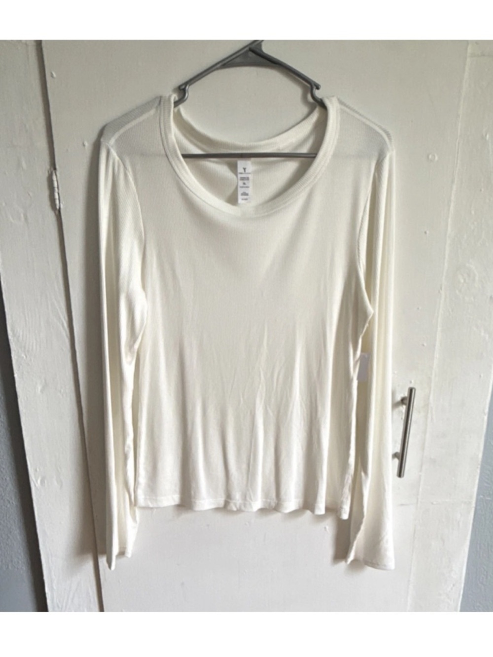 Yogalicious Cream Long-Sleeve Scoop Neck Tee